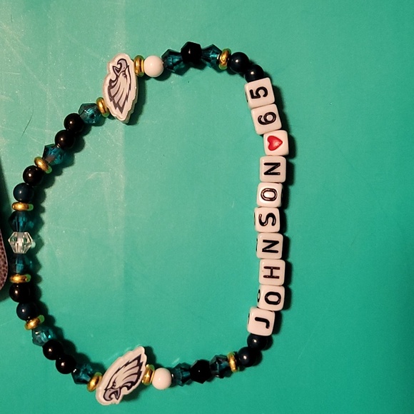 Philadelphia Eagles NFL FOCO Friendship Bracelet Set  Kelce, Johnson, Mailata - Picture 2 of 5